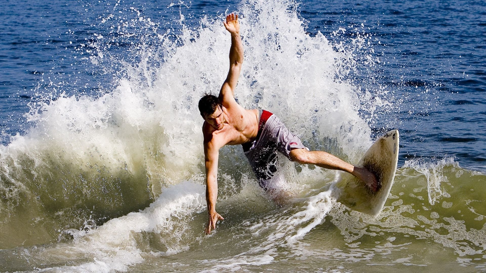 逆境突围：球队如何在落后时实现追分，逆境中突围